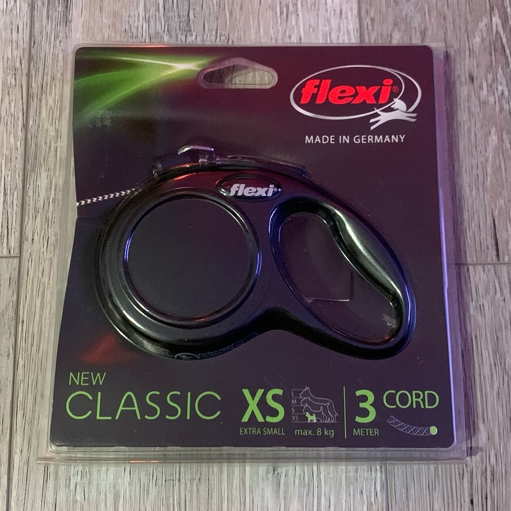 Flexi cord retractable leash